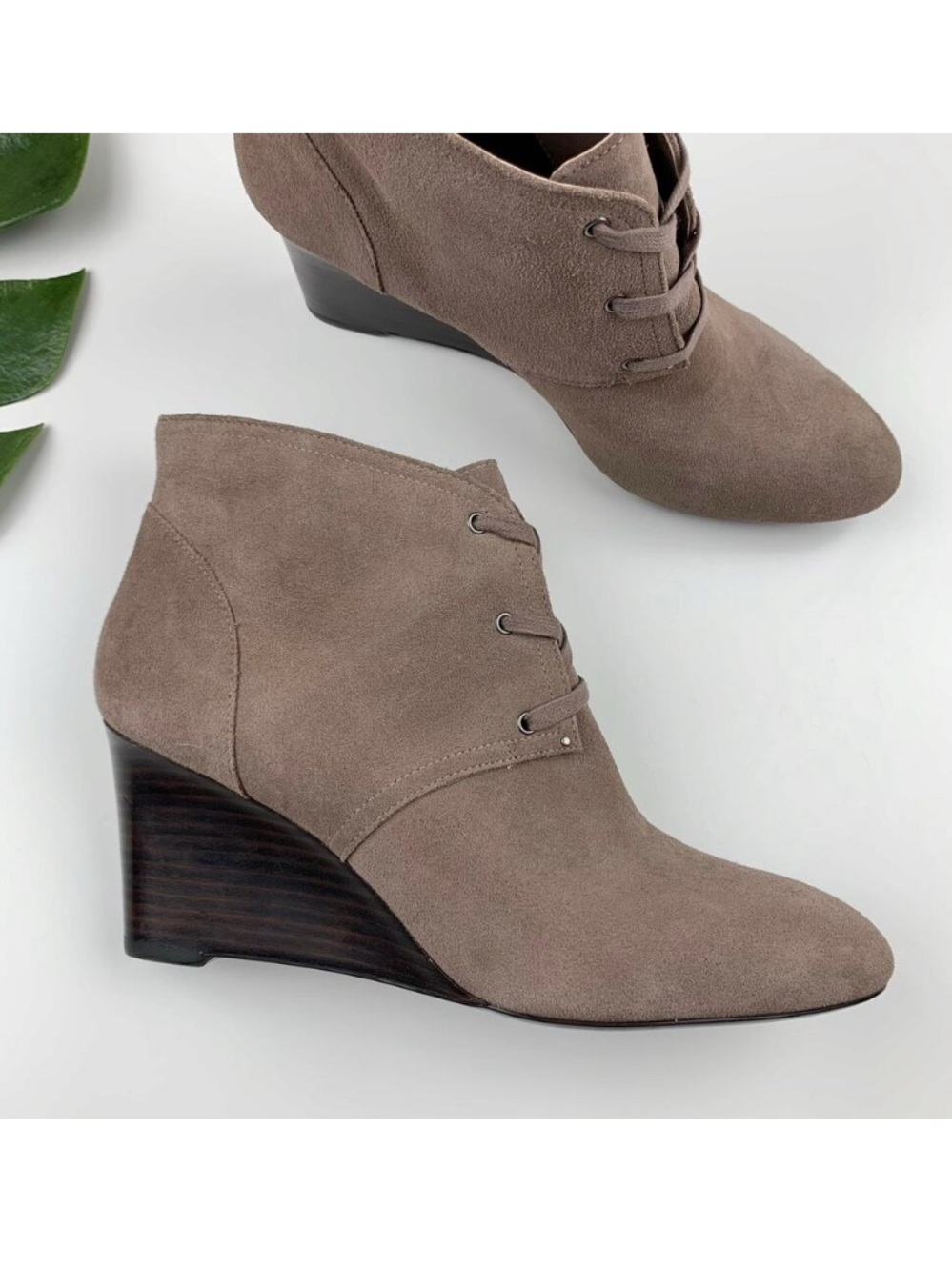 Lauren Ralph Lauren Tamia Ankle Boots Taupe Suede Wedge Heel Booties Women's 8.5